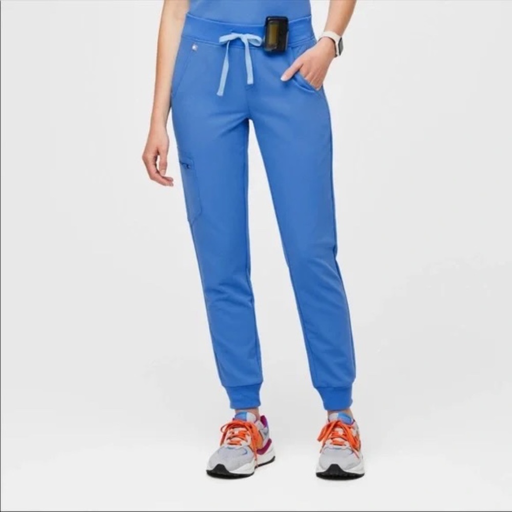 NWT Figs Womens Scrubs Set in Capri Blue (CPB) - Picture 5 of 9